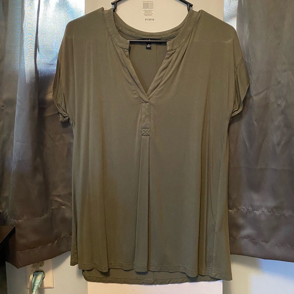 Tee shirt